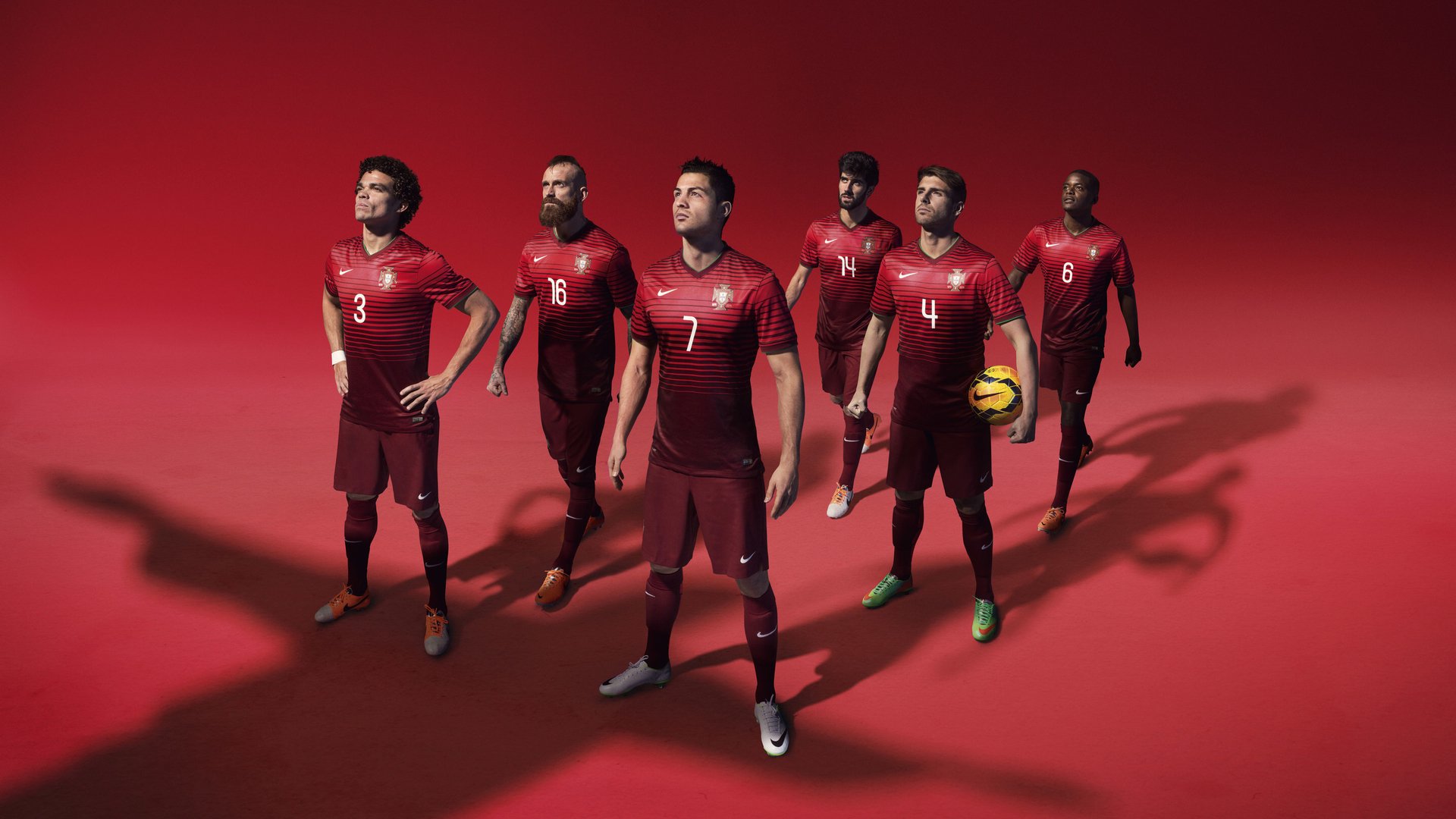 kaiyun体育app-国足战术演练针对不同对手，国足训练备战